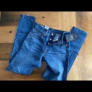 Levis High Wasted Button Fly Jeans